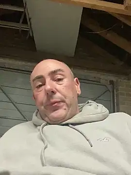 Richmcgee online show from 03/12/26, 08:24