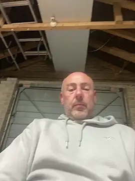 Richmcgee online show from 05/09/26, 07:28