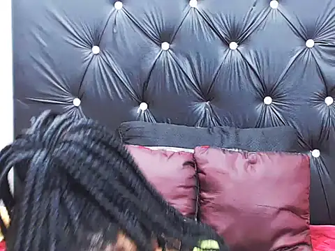 AppleAss02 online show from 10/25/25, 07:03