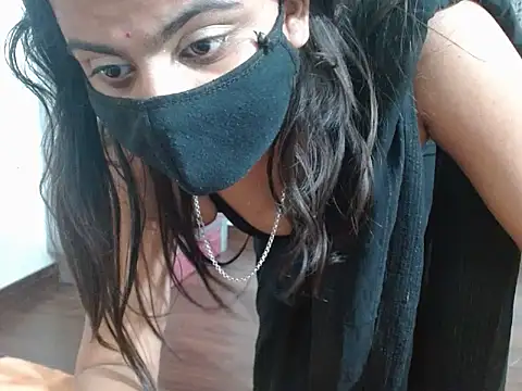 Snapshot of Vaani_Singha chatting on 10/15/25, 09:12 Vaani Singha online show from 10/15/25, 09:12