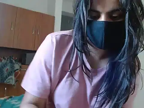 Snapshot of Vaani_Singha chatting on 10/12/25, 03:41 Vaani Singha online show from 10/12/25, 03:41