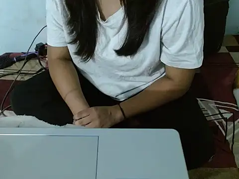 Vaani Singha online show from 11/21/25, 12:04