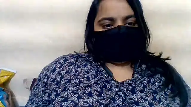 Snapshot of Vaani_Singha chatting on 06/20/26, 04:12 Vaani Singha online show from 06/20/26, 04:12