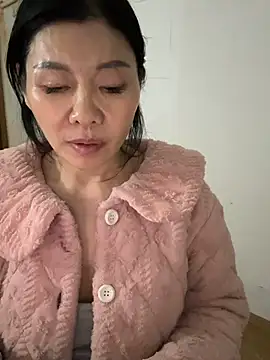 xiiuuff18 online show from 02/19/26, 12:02