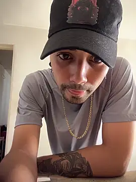 Snapshot of Deymon0777 chatting on 02/26/26, 04:51 Deymon0777 online show from 02/26/26, 04:51