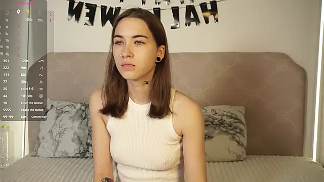 SunAndLuna  online show from 10/21/25, 07:24