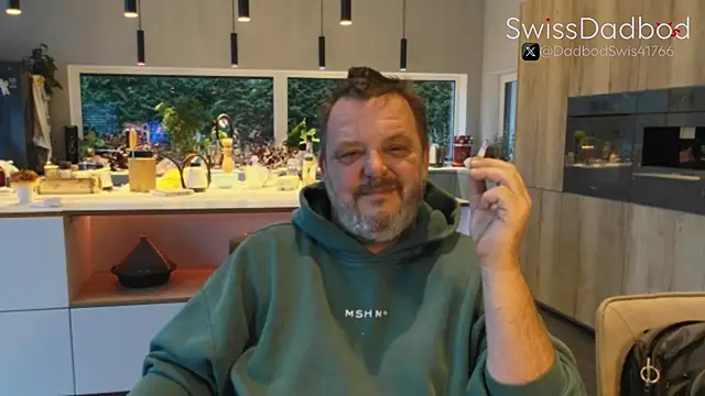 Snapshot of SwissDadbod chatting on 09/26/25, 05:09 SwissDadbod online show from 09/26/25, 05:09