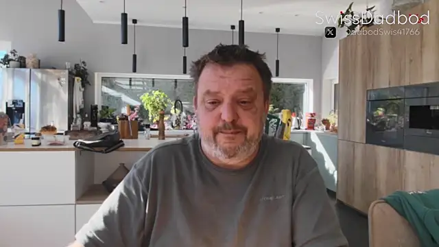 Snapshot of SwissDadbod chatting on 10/08/25, 07:54 SwissDadbod online show from 10/08/25, 07:54