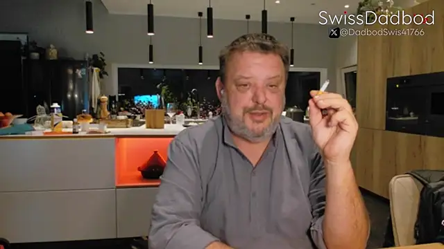 Snapshot of SwissDadbod chatting on 10/02/25, 06:55 SwissDadbod online show from 10/02/25, 06:55