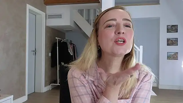 Snapshot of Blue_Angel_Sweet chatting on 10/03/25, 03:41 Blue Angel Sweet online show from 10/03/25, 03:41