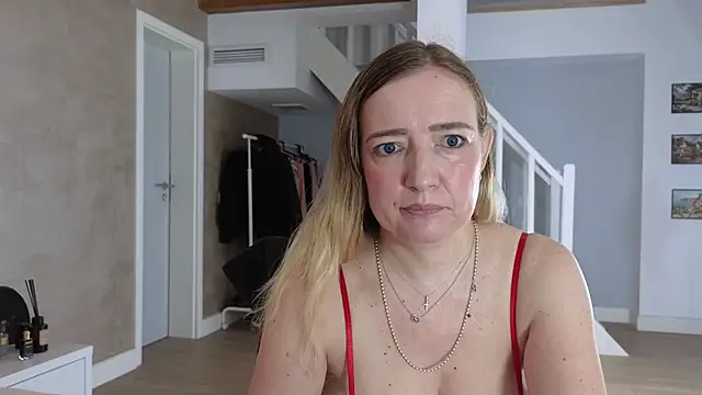 Snapshot of Blue_Angel_Sweet chatting on 10/08/25, 04:14 Blue Angel Sweet online show from 10/08/25, 04:14