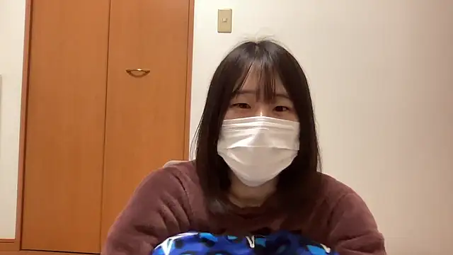 Snapshot of nuu_u chatting on 03/04/26, 02:58 nuu u online show from 03/04/26, 02:58