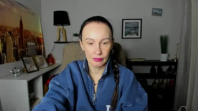 Snapshot of Velvet_Jasmine chatting on 01/16/26, 06:28 Velvet Jasmine online show from 01/16/26, 06:28