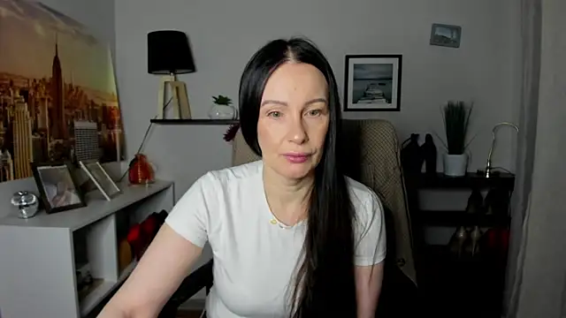 Snapshot of Velvet_Jasmine chatting on 02/13/26, 06:24 Velvet Jasmine online show from 02/13/26, 06:24