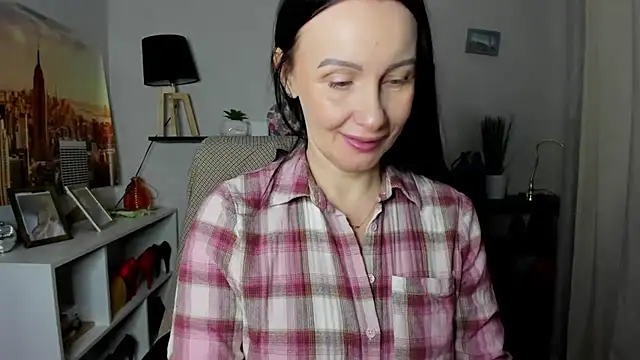 Snapshot of Velvet_Jasmine chatting on 02/23/26, 06:25 Velvet Jasmine online show from 02/23/26, 06:25