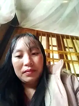 miss-su online show from 11/04/25, 05:44