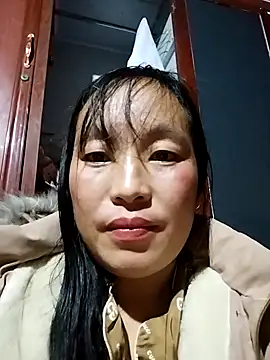 miss-su online show from 11/11/25, 12:22