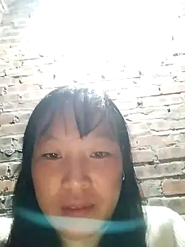 miss-su online show from 10/11/25, 10:44