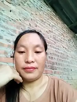 miss-su online show from 10/19/25, 10:40