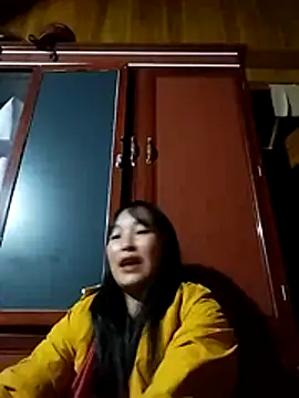 miss-su online show from 11/13/25, 01:42