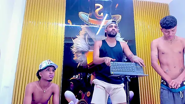 Extreme boys2 online show from 10/10/25, 03:35