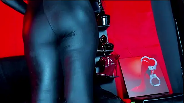 ArtemisaStone online show from 12/15/25, 12:16