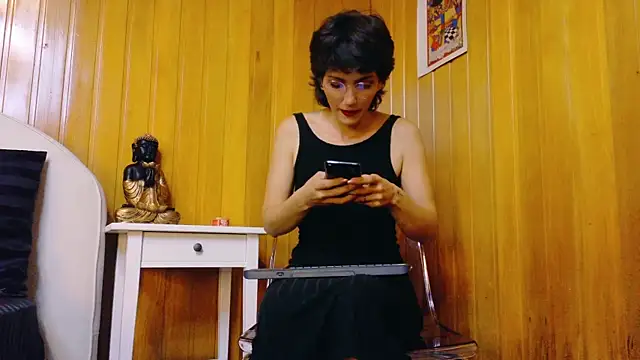 Zafiro Gem  online show from 10/28/25, 07:13