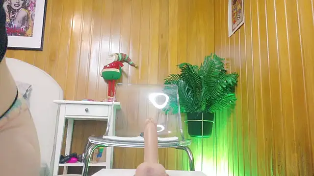 Zafiro Gem  online show from 12/18/25, 06:34