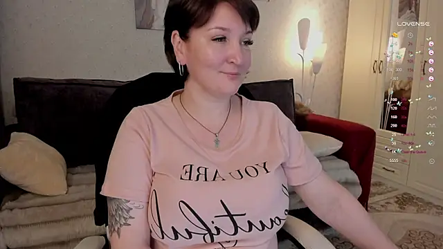 Sanata James online show from 02/17/26, 06:16