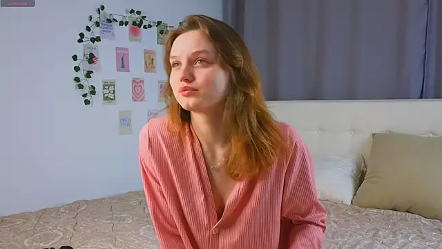 Snapshot of MandaReh chatting on 12/03/25, 04:13 MandaReh online show from 12/03/25, 04:13