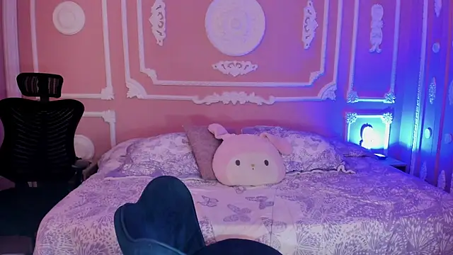 aitana johns online show from 11/27/25, 12:05