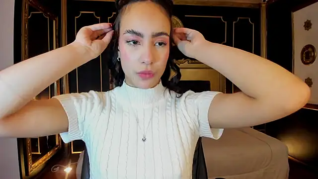 aitana johns online show from 12/17/25, 12:10