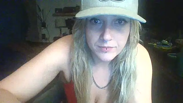 Snapshot of cutiekayls chatting on 06/30/26, 06:13 cutiekayls online show from 06/30/26, 06:13