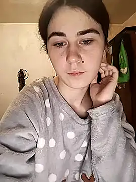 ToryTayler online show from 09/15/25, 04:18