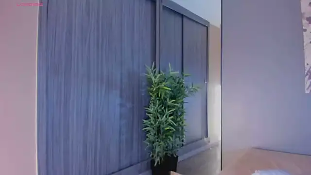 Snapshot of HelenaCole- chatting on 02/07/26, 01:30 HelenaCole- online show from 02/07/26, 01:30