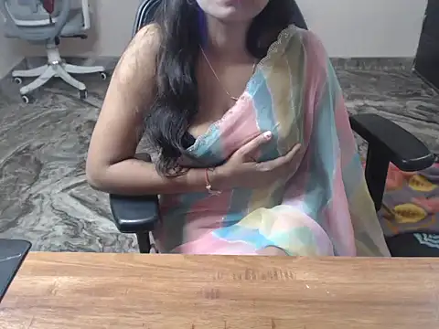  LoveBirds online show from 03/03/26, 06:04