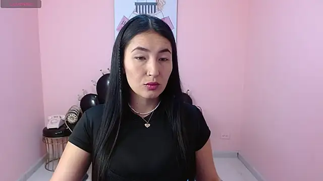 Snapshot of Isabella_Mendez_ chatting on 10/06/25, 01:23 Isabella Mendez online show from 10/06/25, 01:23