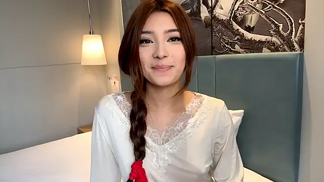 LaurelLeier online show from 12/23/25, 06:45