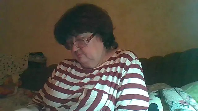 Snapshot of MilaSky5303 chatting on 10/09/25, 04:29 MilaSky5303 online show from 10/09/25, 04:29