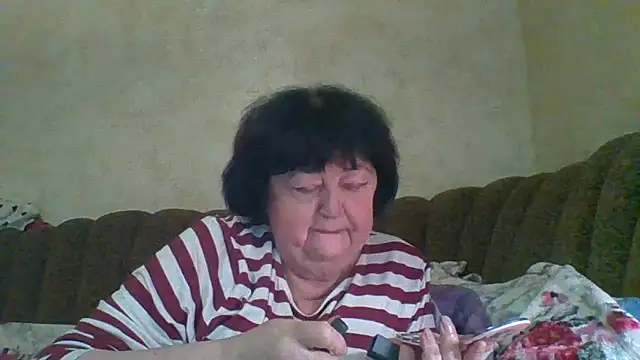 Snapshot of MilaSky5303 chatting on 11/21/25, 01:54 MilaSky5303 online show from 11/21/25, 01:54