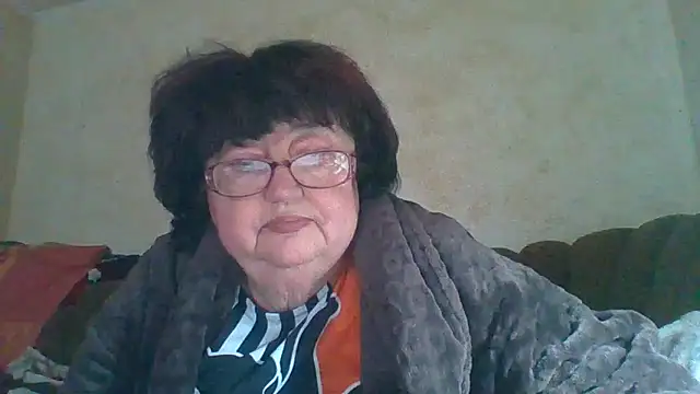 Snapshot of MilaSky5303 chatting on 10/01/25, 11:14 MilaSky5303 online show from 10/01/25, 11:14