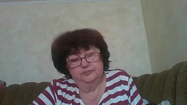 Snapshot of MilaSky5303 chatting on 09/23/25, 12:23 MilaSky5303 online show from 09/23/25, 12:23