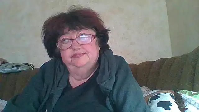 Snapshot of MilaSky5303 chatting on 10/24/25, 09:30 MilaSky5303 online show from 10/24/25, 09:30