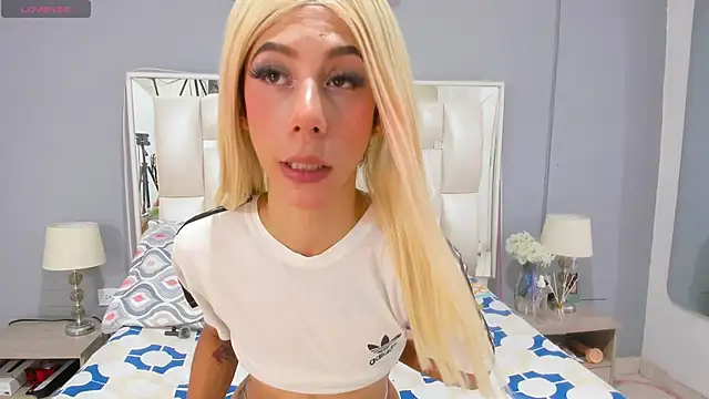 Darlyn tenderhot   online show from 11/08/25, 08:56