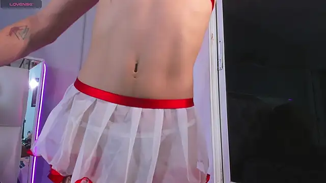 Darlyn tenderhot   online show from 11/06/25, 11:31