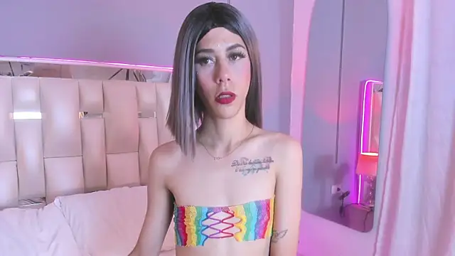 Darlyn tenderhot   online show from 12/02/25, 01:17