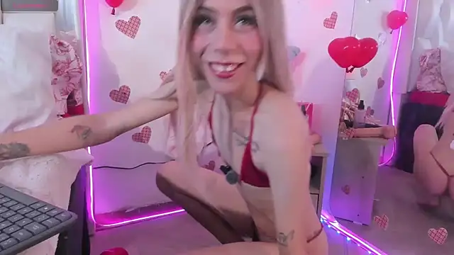 Darlyn tenderhot   online show from 02/10/26, 04:17