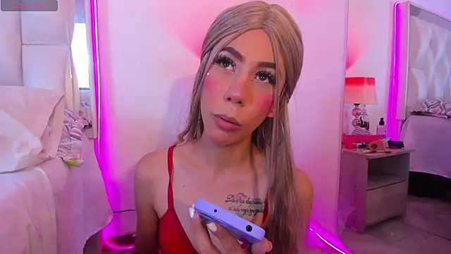 Darlyn tenderhot   online show from 03/27/26, 09:38