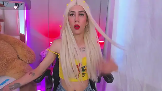 Darlyn tenderhot   online show from 09/28/25, 10:28