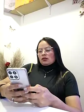 Daliz Leon online show from 09/23/25, 10:50